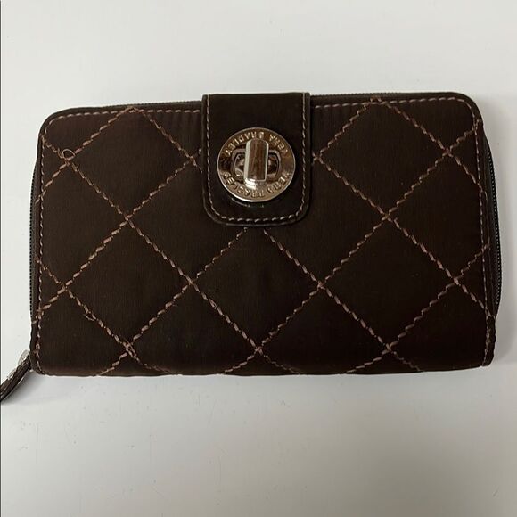 Vera Bradley Brown Quilted Wallet with Turn Lock - Picture 1 of 4